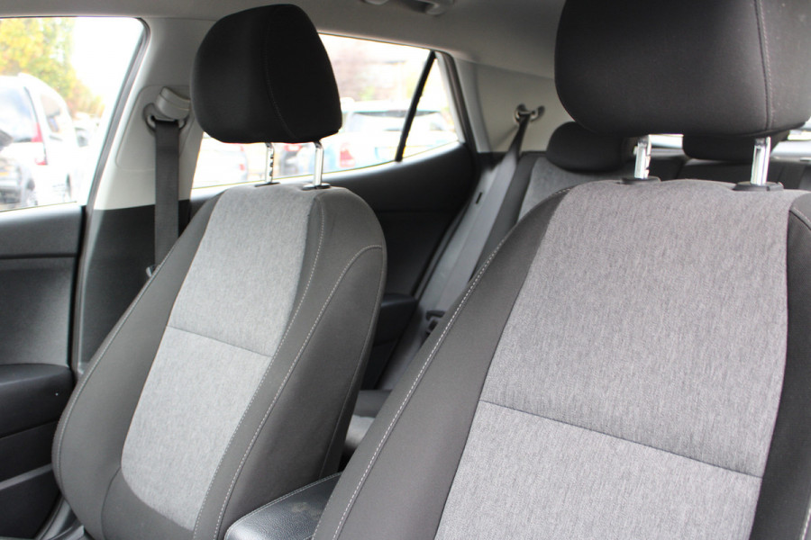 Kia Stonic 1.0 T-GDi DynamicLine | Navigatie | Camera | Carplay