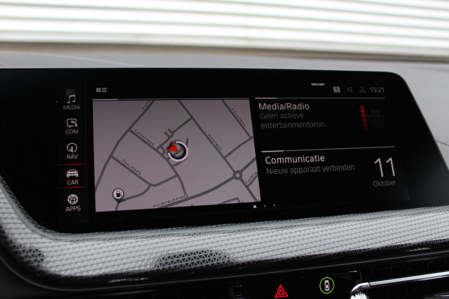 BMW 1-serie 118i Executive Edition | Cruise Control | Origin NL | Parkeersensoren | Navigatie