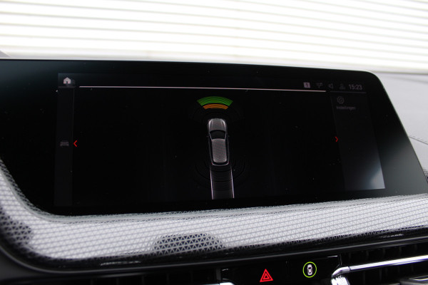 BMW 1-serie 118i Executive Edition | Cruise Control | Origin NL | Parkeersensoren | Navigatie