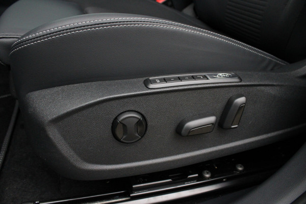 Ford Explorer Premium Extended Range RWD 77 kWh | Warmtepomp | Panoramadak | AGR | Head-Up | Full | Verlengde Garantie