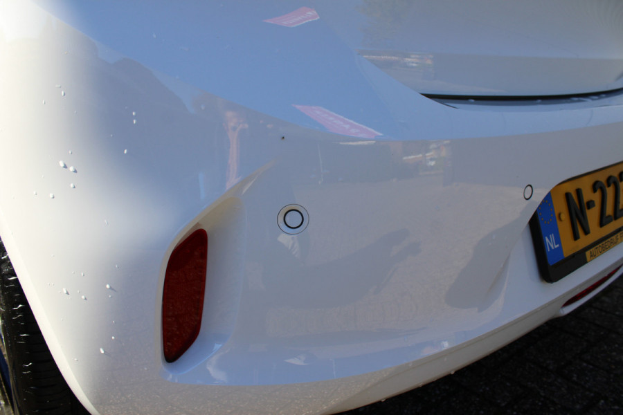 Opel Corsa 1.2 Edition | Winterpakket | Carplay | Lichtmetaal | Parkeersensoren achter | Privacy Glass