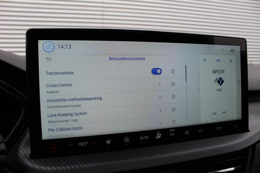 Ford Kuga 2.5 PHEV ST-Line X | Black Pack | Trekhaak | Panoramadak | AGR | Led | Head-up | B&O