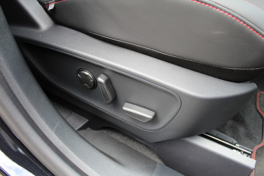 Ford Kuga 2.5 PHEV ST-Line X | Trekhaak | AGR | Led | Head-Up | B&O