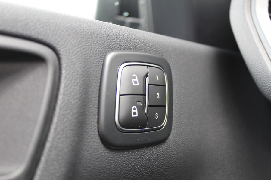 Ford Kuga 2.5 PHEV ST-Line X | Trekhaak | AGR | Led | Head-Up | B&O