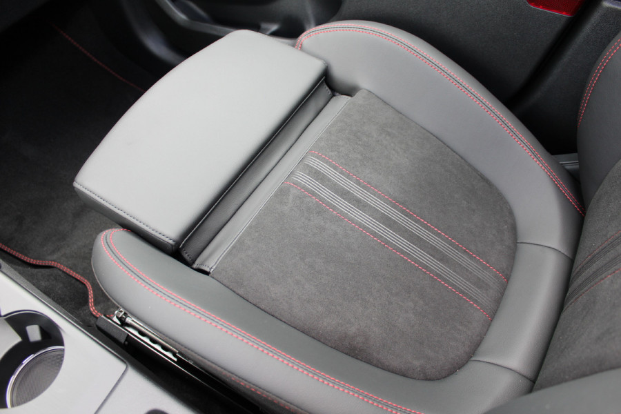 Ford Kuga 2.5 PHEV ST-Line X | Trekhaak | AGR | Led | Head-Up | B&O