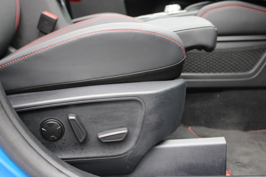 Ford Kuga 2.5 PHEV ST-Line X | Trekhaak | AGR | Led | Head-Up | B&O