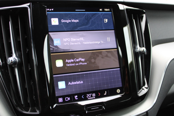 Volvo XC60 2.0 T6 Plug-in hybrid AWD Plus Black Edition | Trekhaak | 360 Camera | H&K | BLIS |