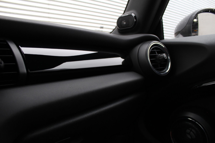 MINI Cabrio 2.0 Cooper S Chili | JCW | Leder | Harman Kardon | Navigatie | Camera
