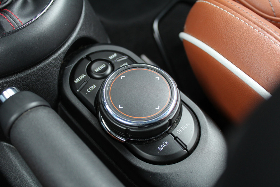 MINI Cabrio 2.0 Cooper S Chili | JCW | Leder | Harman Kardon | Navigatie | Camera