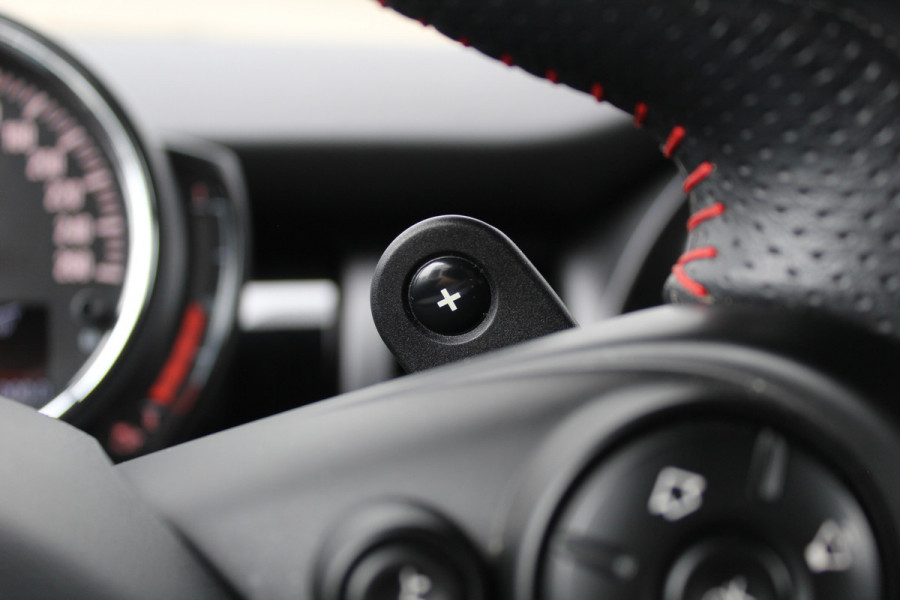 MINI Cabrio 2.0 Cooper S Chili | JCW | Leder | Harman Kardon | Navigatie | Camera