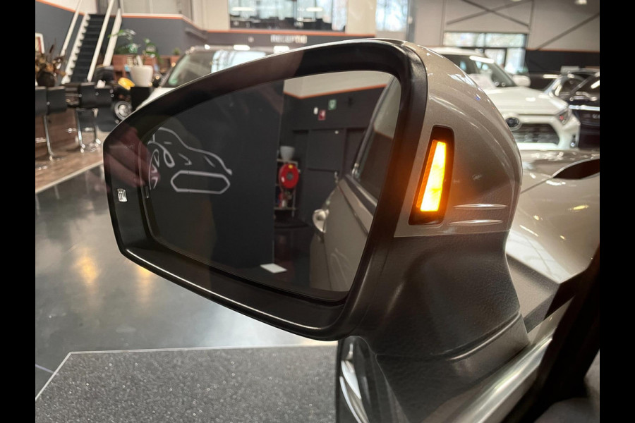 Volkswagen Tiguan 1.4 TSI ACT Highline Business 3X R-LINE PANO LEER NAVI