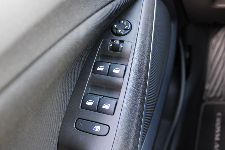 Opel Crossland X 1.2 Turbo Online Edition | Cruise control | Navigatie | Trekhaak | Dealer onderhouden |