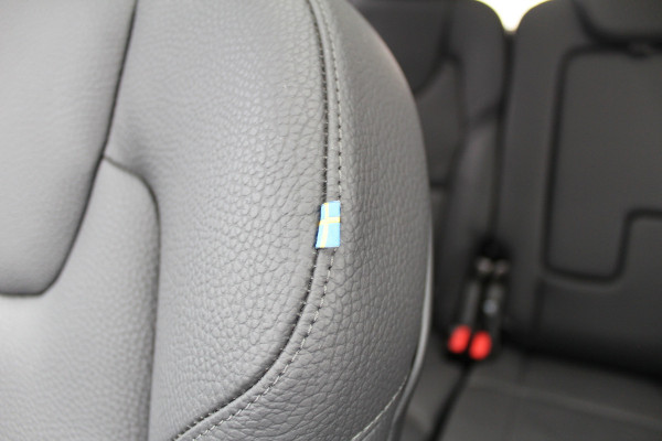 Volvo XC90 2.0 T8 Recharge AWD Plus Bright | Panoramadak | Trekhaak | 360 Camera | H/K