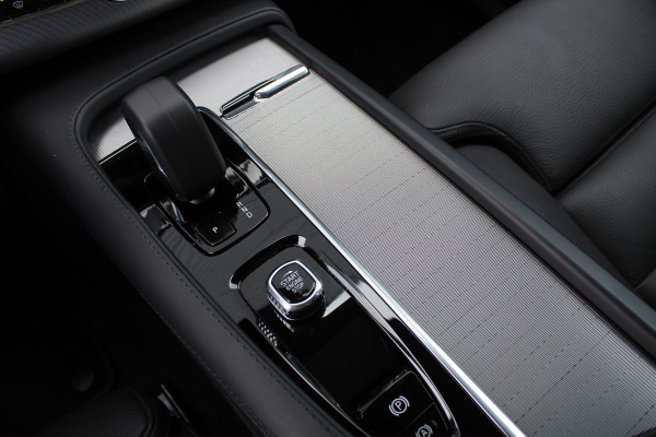 Volvo XC90 2.0 T8 Recharge AWD Plus Bright | Panoramadak | Trekhaak | 360 Camera | H/K