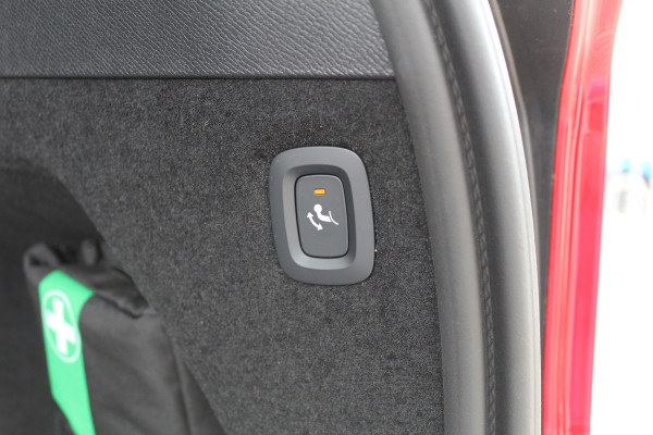 Volvo XC90 2.0 T8 Recharge AWD Plus Bright | Panoramadak | Trekhaak | 360 Camera | H/K