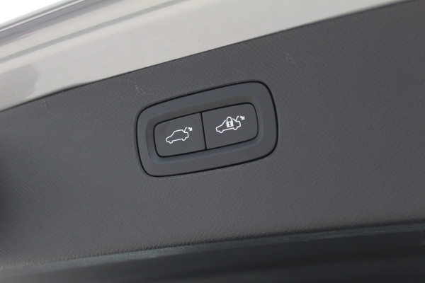 Volvo XC90 2.0 T8 Recharge AWD Plus Bright | Panoramadak | Trekhaak | 360 Camera | H/K