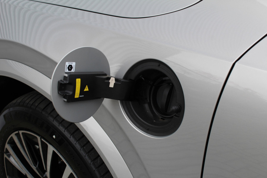 Volvo XC90 2.0 T8 Recharge AWD Plus Bright | Panoramadak | Trekhaak | 360 Camera | H/K