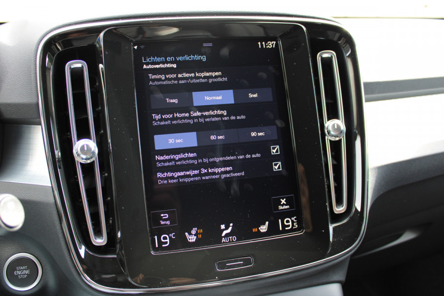 Volvo XC40 1.5 T3 Momentum | Trekhaak | Cruise control | Navigatie | Stoel/Stuurverwarming