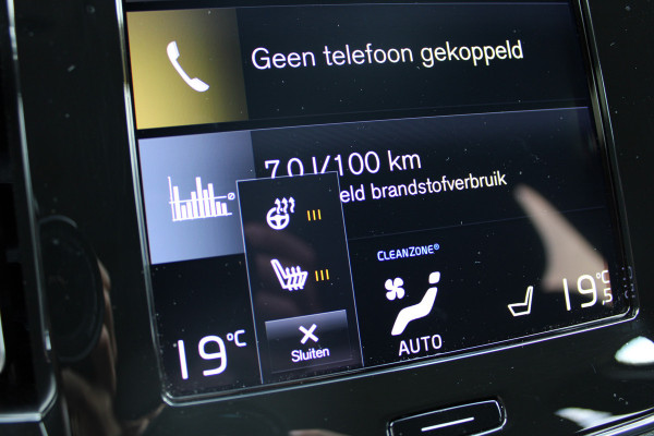 Volvo XC40 1.5 T3 Momentum | Trekhaak | Cruise control | Navigatie | Stoel/Stuurverwarming