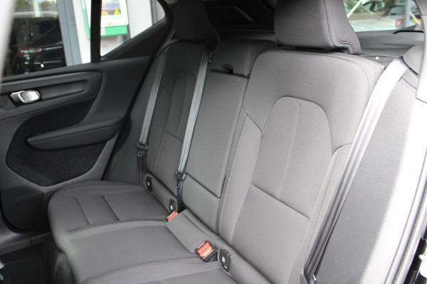 Volvo XC40 1.5 T3 Momentum | Trekhaak | Cruise control | Navigatie | Stoel/Stuurverwarming