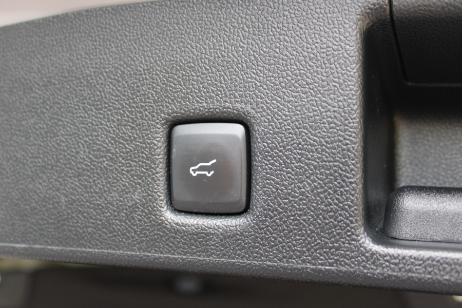 Ford Kuga 2.5 PHEV Graphite Tech Edition | Panoramadak | Trekhaak | BLIS | Full Options