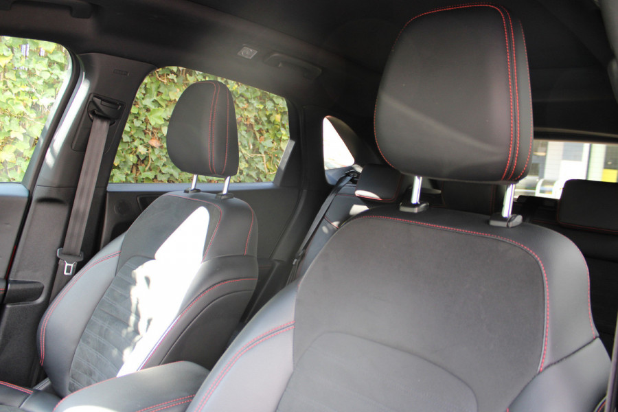 Ford Kuga 2.5 PHEV ST-Line X | Panoramadak | Trekhaak | BLIS | B&O | Head-up | Winterpack