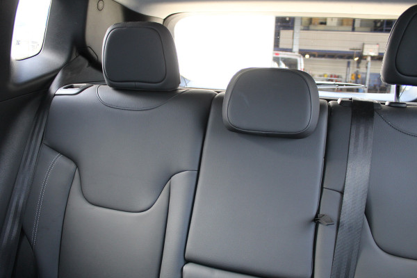 Jeep Renegade 4xe 190 Plug-in Hybrid Electric Limited | BLIS | Leder | Adaptieve Cruis | Navigatie | Camera