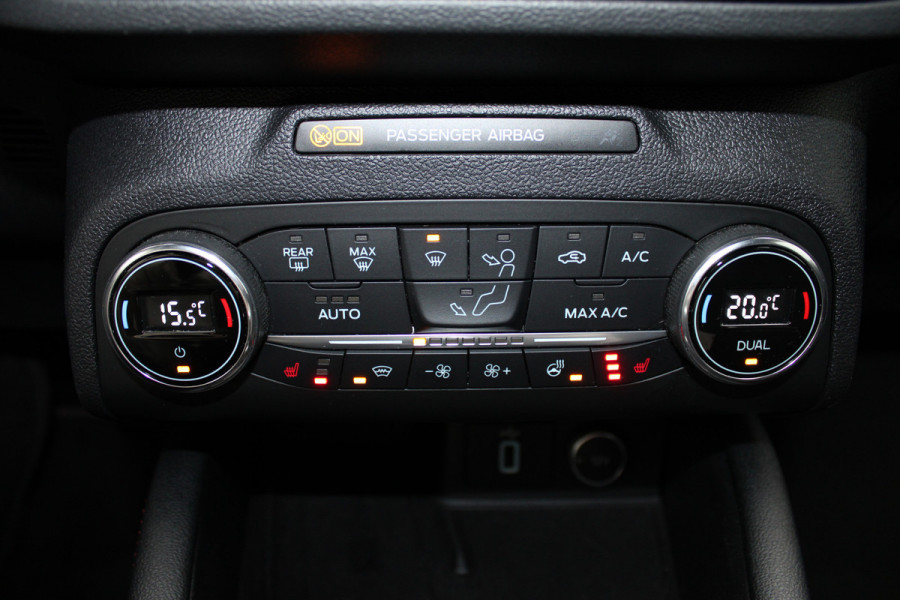 Ford Focus 1.0 EcoBoost ST Line Business | B&O | Winterpack | Navigatie | Afn. Trekhaak | Camera