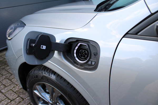 Ford Kuga 2.5 PHEV ST-Line | Trekhaak | Head-Up | BLIS | Adaptieve cruise