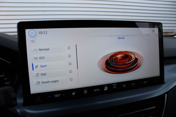 Ford Focus 1.0 EcoBoost Hybrid 125PK Active | Adaptieve Cruis | BLIS | Led | Navigatie | Winterpack