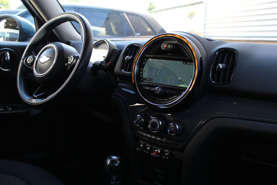MINI Countryman 1.5 136PK Cooper | H&K | Navigatie | Bluetooth | Origin NL