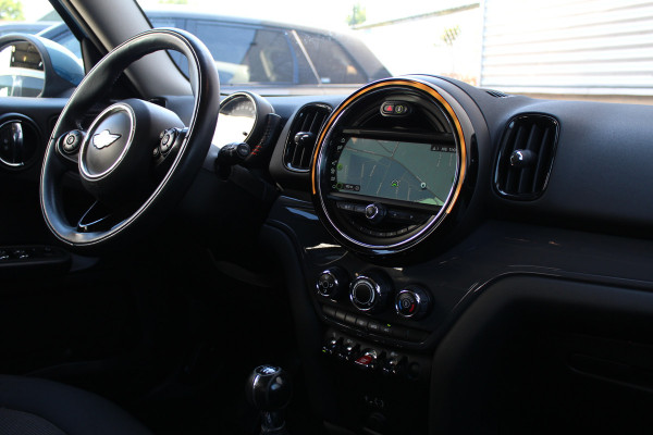 MINI Countryman 1.5 136PK Cooper | H&K | Navigatie | Bluetooth | Origin NL