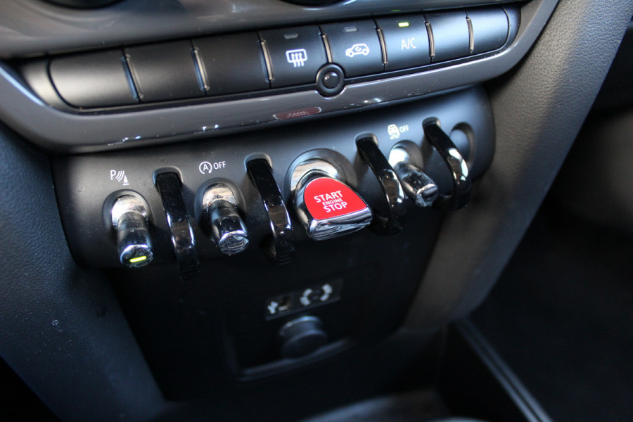 MINI Countryman 1.5 136PK Cooper | H&K | Navigatie | Bluetooth | Origin NL