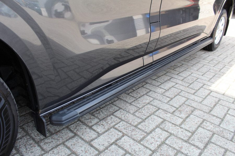 Ford Transit Custom 300 2.0 TDCI L2H1 Limited | Adaptieve Cruise  | Trekhaak | Laadruimte betimmering | Winterpack