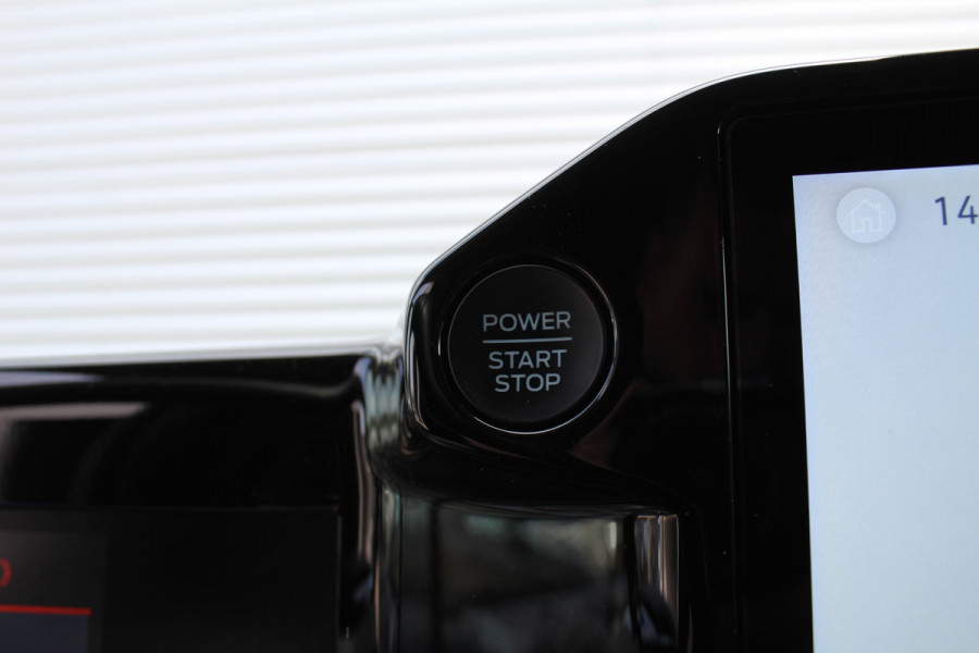 Ford Transit Custom 300 2.0 TDCI L2H1 Limited | Adaptieve Cruise  | Trekhaak | Laadruimte betimmering | Winterpack