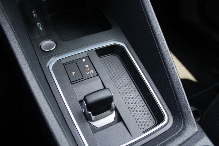 Ford Tourneo Connect 1.5 PHEV Titanium 7 zits | Luxe | Cruise control | Carplay