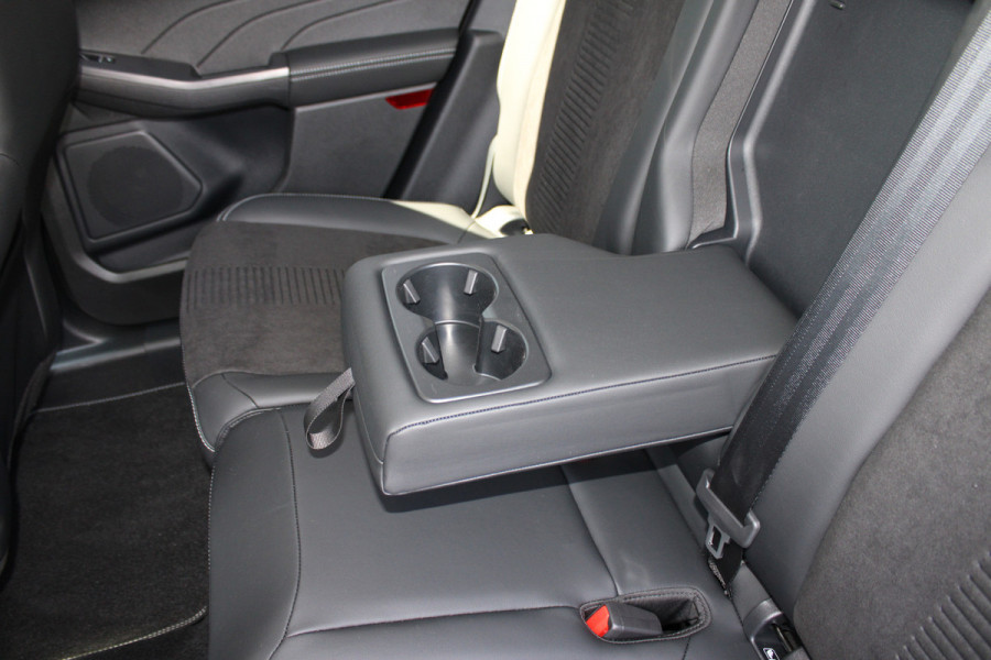 Ford Kuga 2.5 PHEV Active X | Winterpakket | Technology pack | BLIS | Navigatie | Head-up