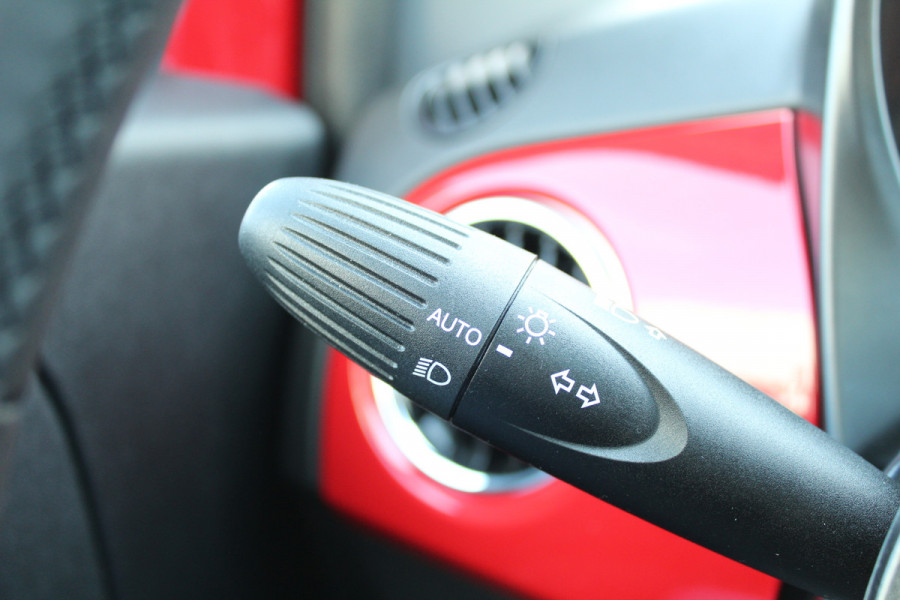 Fiat 500 1.0 Hybrid RED | Panoramadak | Special Edition | Navigatie | Cruise Control