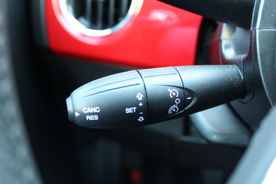 Fiat 500 1.0 Hybrid RED | Panoramadak | Special Edition | Navigatie | Cruise Control