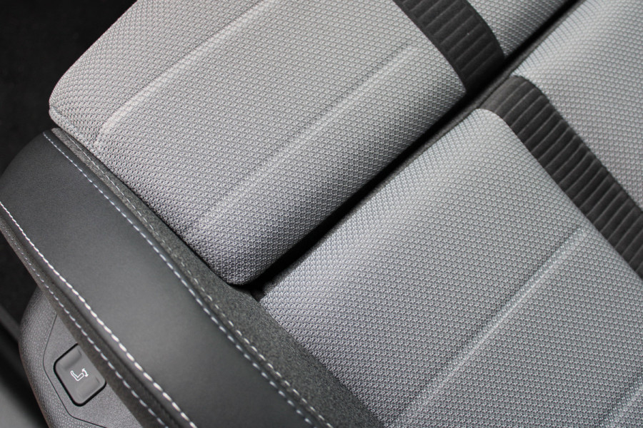 Opel Grandland 1.2 Turbo Hybrid GS NIEUW MODEL | Navigatie | AGR | Gelijk beschikbaar