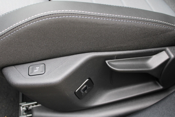 Opel Grandland 1.2 Turbo Hybrid GS NIEUW MODEL | Navigatie | AGR | Gelijk beschikbaar