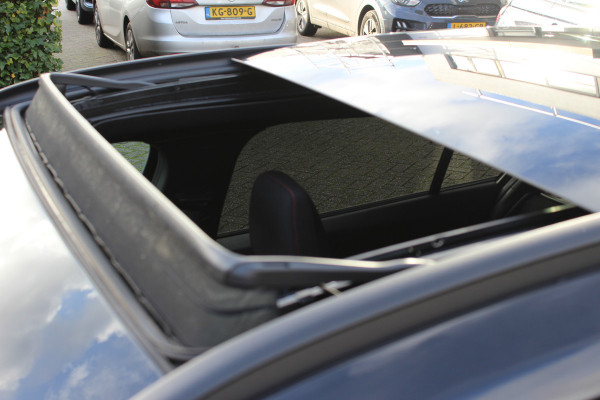 Ford FOCUS Wagon 1.0 EcoBoost 155PK Hybrid ST Line X | Panoramadak | Trekhaak | AGR | Elektrische achterklep | B&O