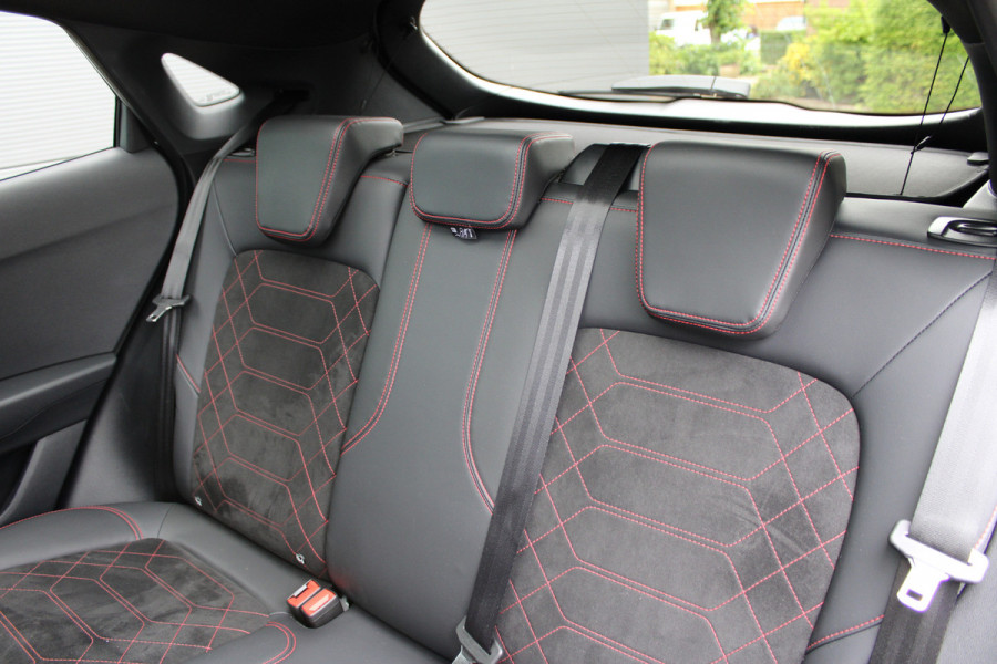 Ford Puma 1.0 EcoBoost Hybrid ST-Line X | Nieuw model | 19'' | Panoramadak | Trekhaak | BLIS | Carplay | Camera  | Adaptieve cruise