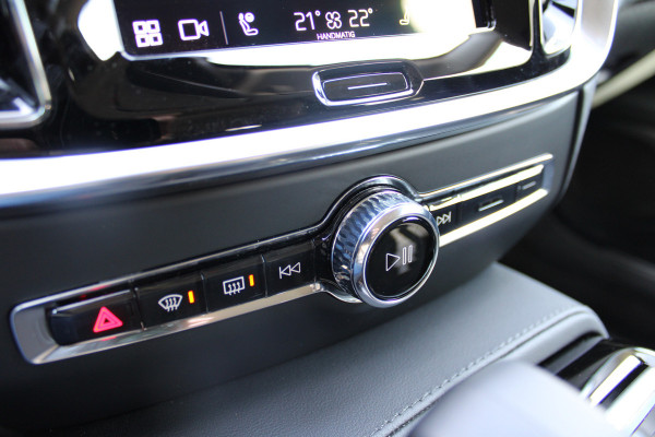 Volvo V60 2.0 T6 Plug-in hybrid AWD Plus Bright | H/K | 360 Camera | Winterpack | Led | Driver assistance