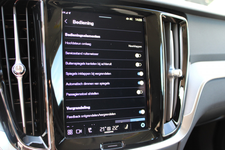 Volvo V60 2.0 T6 Plug-in hybrid AWD Plus Bright | H/K | 360 Camera | Winterpack | Led | Driver assistance