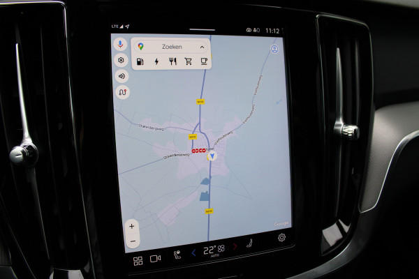 Volvo V60 2.0 T6 Plug-in hybrid AWD Plus Dark | Panoramadak | Trekhaak | H/K | 360 Camera