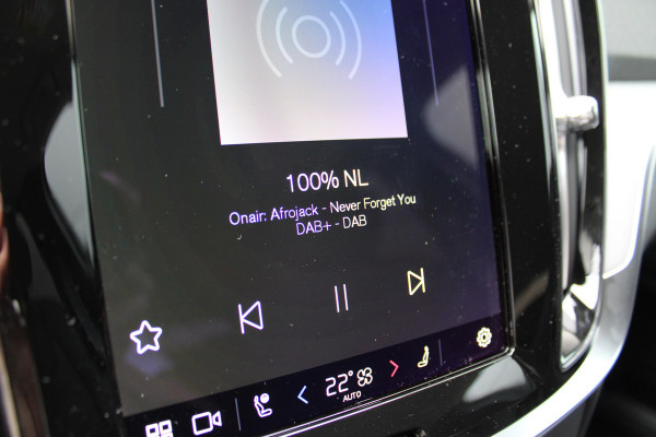 Volvo V60 2.0 T6 Plug-in hybrid AWD Plus Dark | Panoramadak | Trekhaak | H/K | 360 Camera