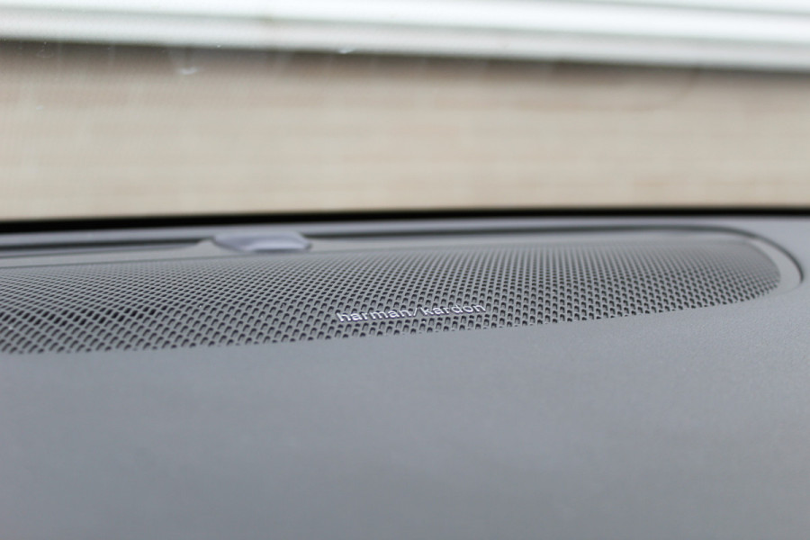 Volvo V60 2.0 T6 Plug-in hybrid AWD Plus Dark | Pilot Assist | 19" | Trekhaak | 360 Camera | H&K