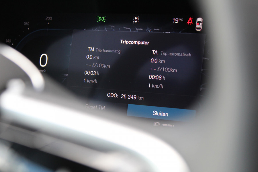 Volvo V60 2.0 T6 Plug-in hybrid AWD Plus Dark | Harman Kardon | 360 Camera | BLIS | 19" | Winterpack