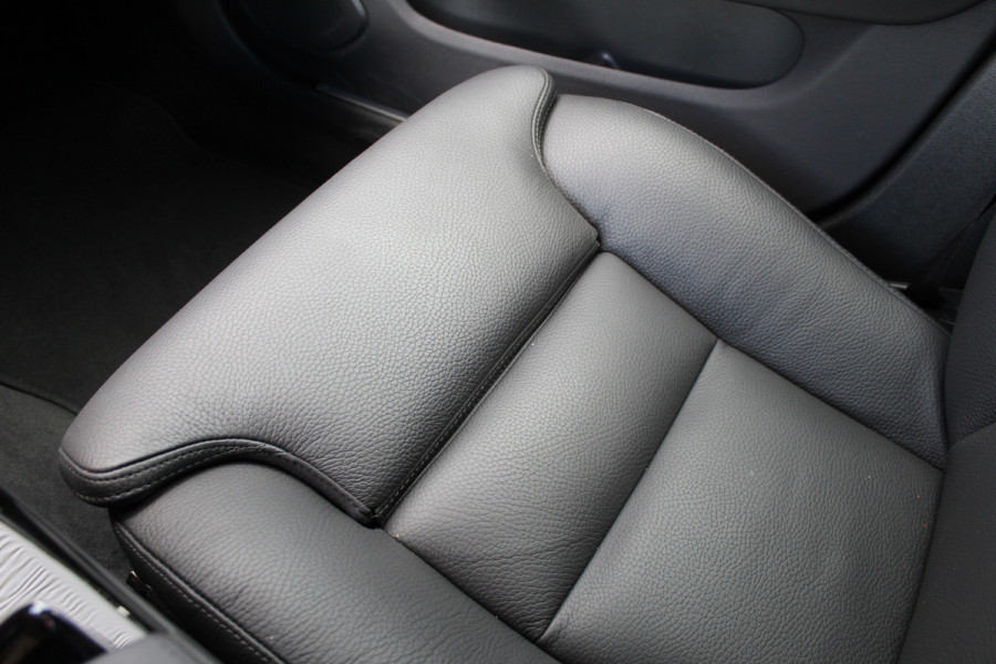 Volvo V60 2.0 T6 Plug-in hybrid AWD Plus Dark | Harman Kardon | 360 Camera | BLIS | 19" | Winterpack